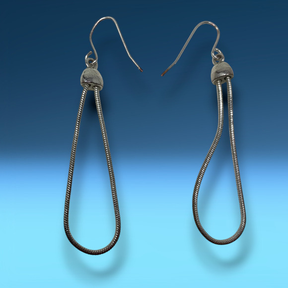 Unbranded Jewelry - Vintage 1980s Serpentine Silver Tone Lariat Dangle Earrings Disco Couture Runway